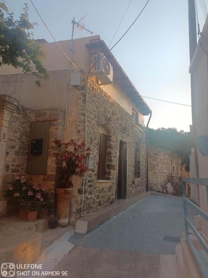 καφενεσ